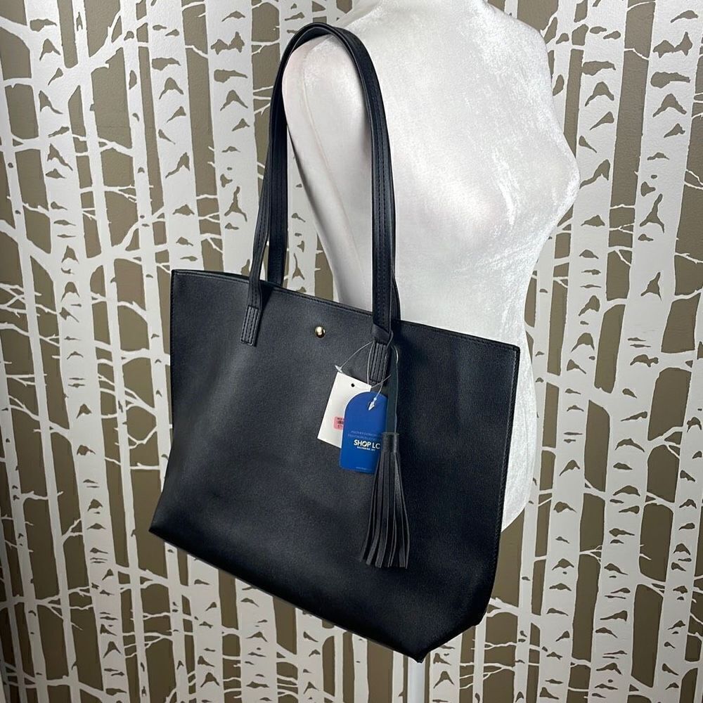 Passage Black PU Tote Bag NEW - Picture 2 of 11